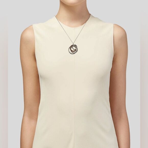 Tiffany @ Co Tri-Color Interlocking Ring Necklace impeccable condition dust bag - Picture 2 of 9